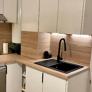 Piso Acogedor En Apartamento